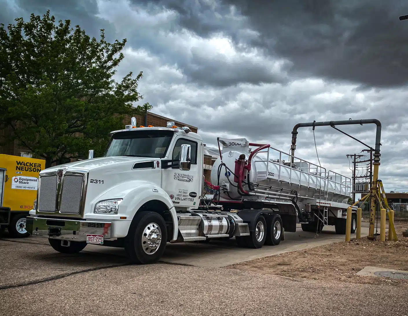 McDonald Farms Trucking